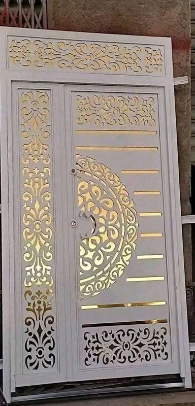 باب حديد أمان فاخر قص ليزر مع نحاس